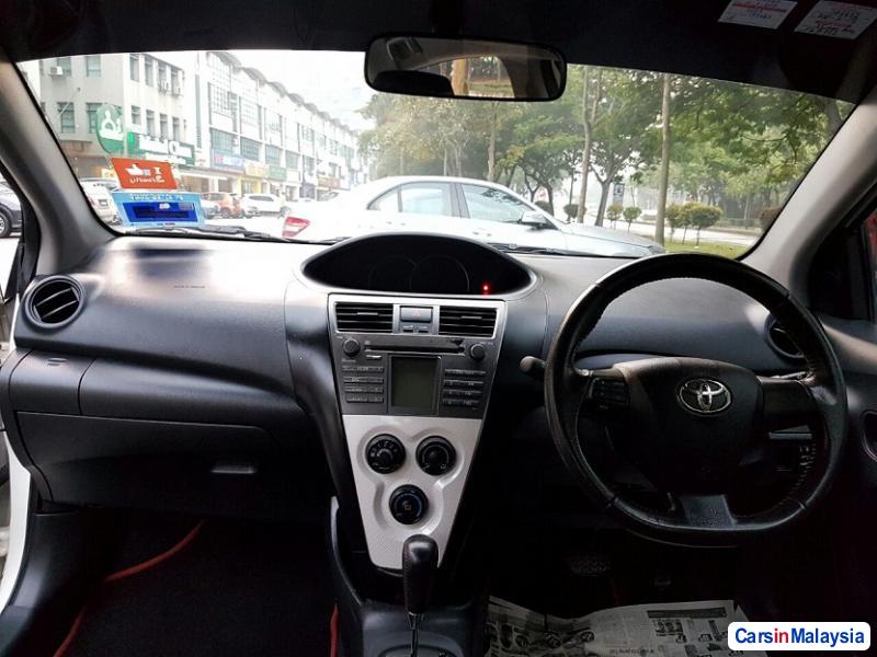 Toyota Vios 1.5-LITER ECONOMY SEDAN Automatic 2010 - image 3
