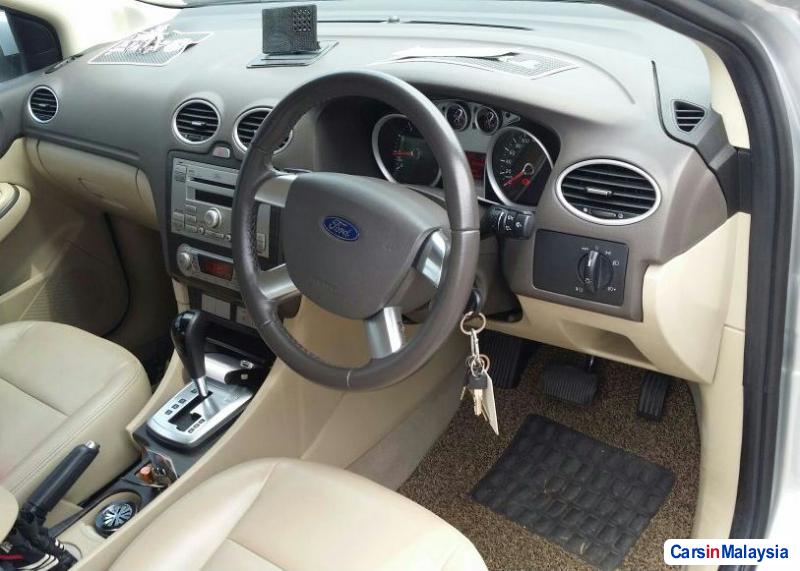 Ford Focus 2.0-LITER LUXURY SEDAN Automatic 2010 in Selangor