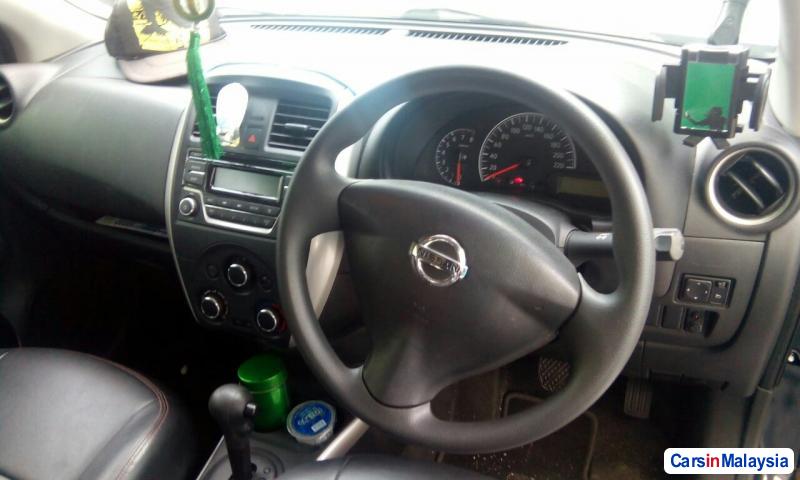 Nissan Almera 1.5-LITER ECONOMY SEDAN Automatic 2015 - image 3