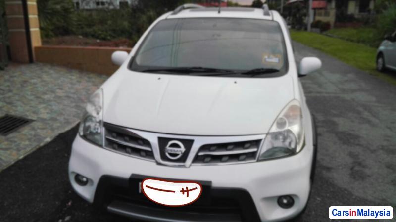 Nissan Grand Livina Automatic 2012 - image 3