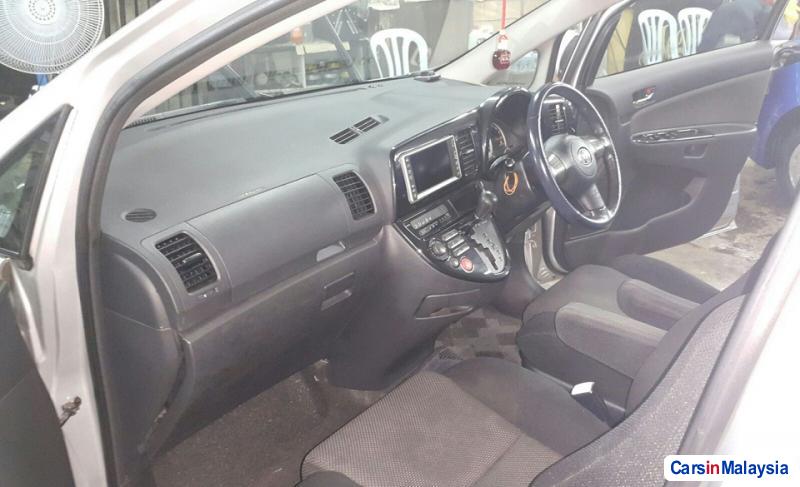 Toyota Wish Automatic 2008 - image 4