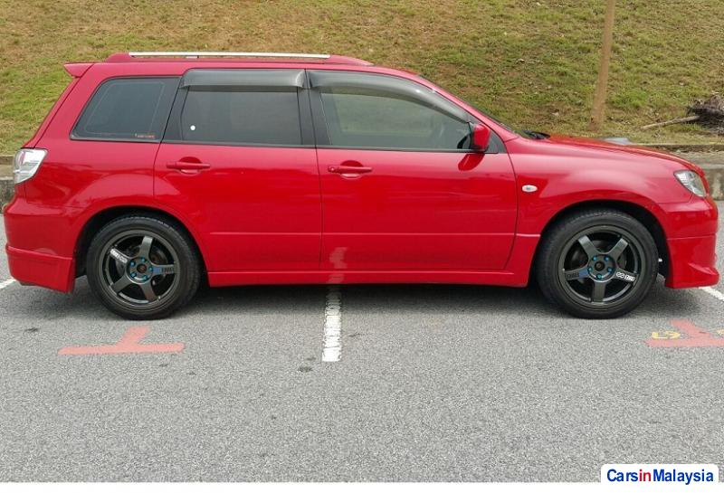 Mitsubishi Airtrek 2.0-LITER ECONOMIC FAMILY SUV Automatic 2004 in Malaysia