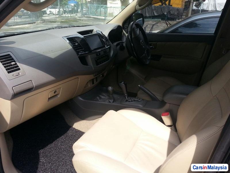 Toyota Fortuner 2.7 4WD 7 SEATER LUXURY FAMILY SUV Automatic 2012 in Malaysia