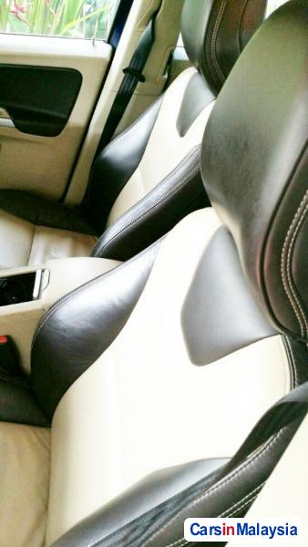Volvo XC90 2.0-LITER LUXURY FAMILY SUV Automatic 2011 - image 5
