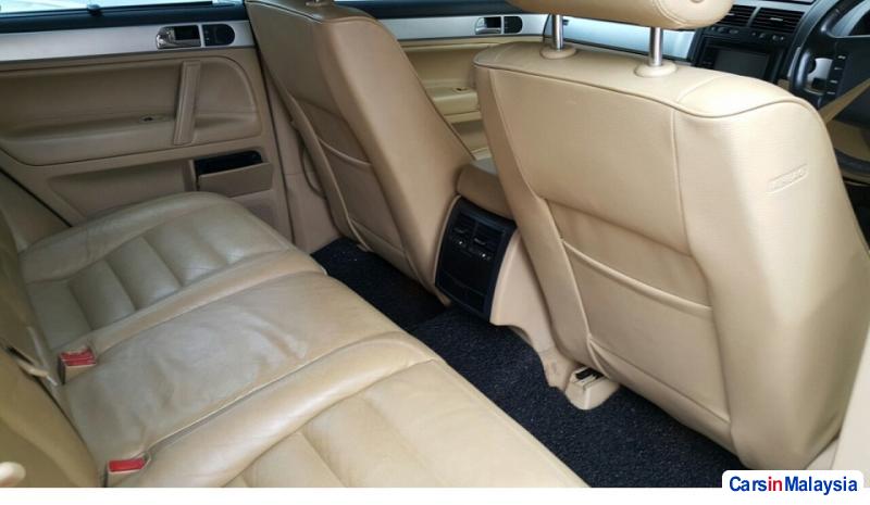 Picture of Volkswagen Touareg Automatic 2010 in Malaysia