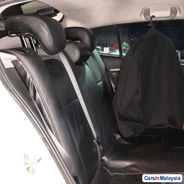 Honda Insight 1.3-LITER ECONOMY HYBRID Automatic 2012 in Selangor - image