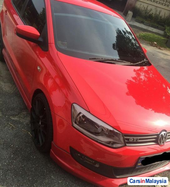 Volkswagen Polo 1.4-LITER TURBO HATCHBACK CAR Automatic 2014 - image 8
