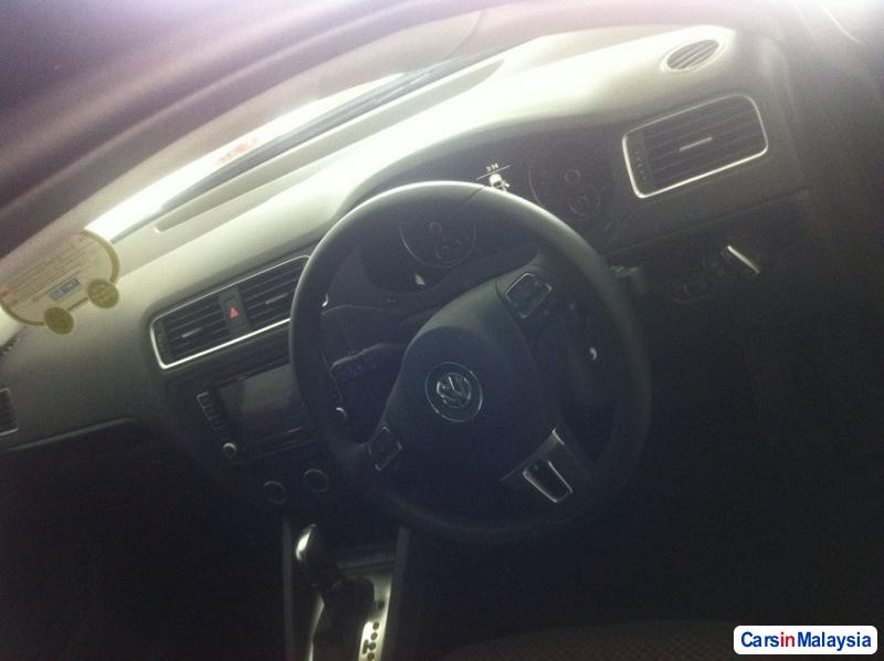 Volkswagen Jetta 1.4-LITER SEDAN TURBO Automatic 2013 in Malaysia - image