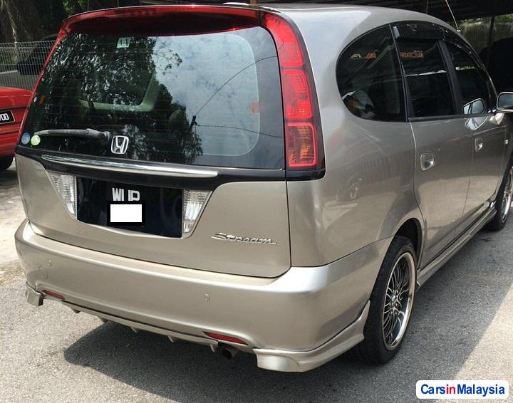 Honda Stream 1.7-LITER FAMILY MPV Automatic 2005 in Malaysia - image