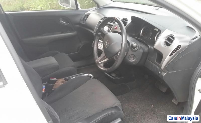 Honda Stream 1.8-LITER FAMILY MPV Automatic 2009 in Malaysia - image