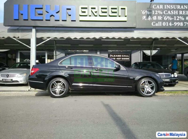 Mercedes Benz C-Class Automatic 2012 - image 3