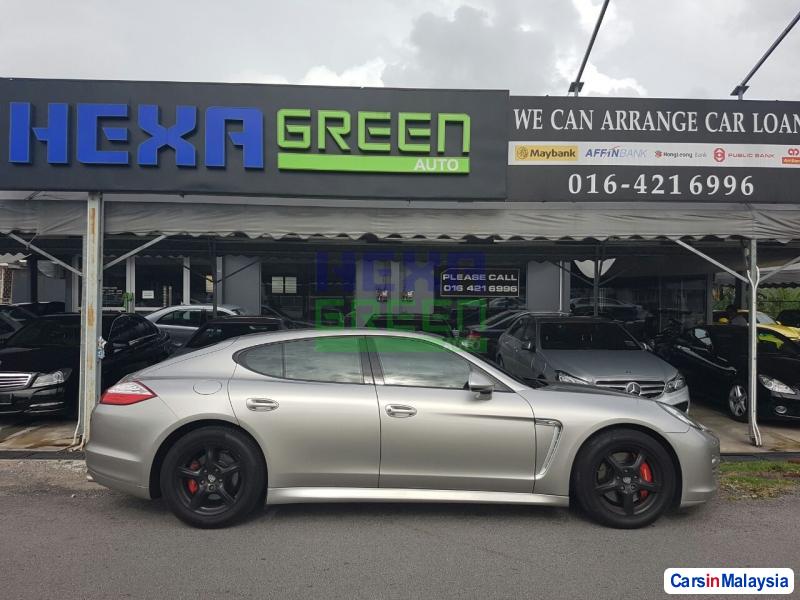 Porsche Panamera Automatic 2010 - image 3