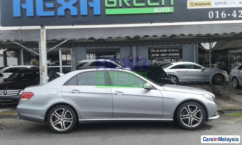 Mercedes Benz E250 Automatic 2013 - image 3