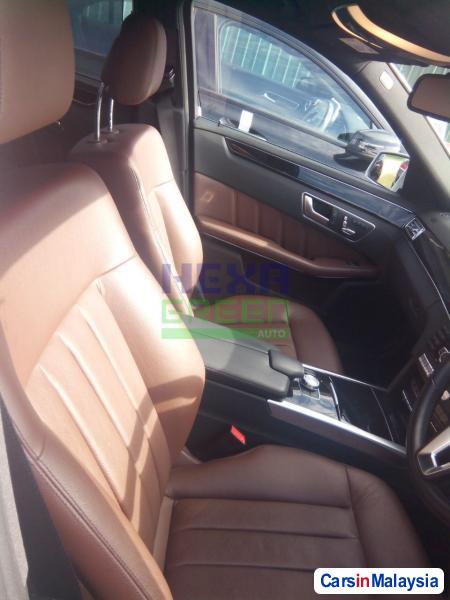 Mercedes Benz E200 Automatic 2014 - image 4
