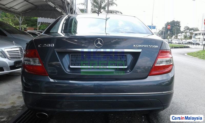 Mercedes Benz C-Class Automatic 2009 - image 5
