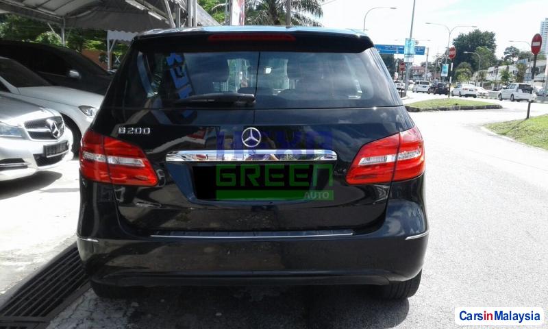 Mercedes Benz B200 CDI Automatic 2013 - image 5