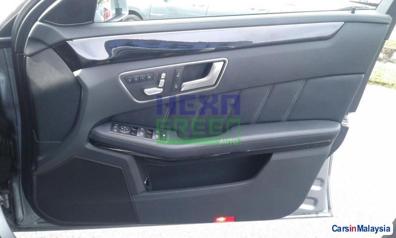 Mercedes Benz E250 Automatic 2013 - image 7