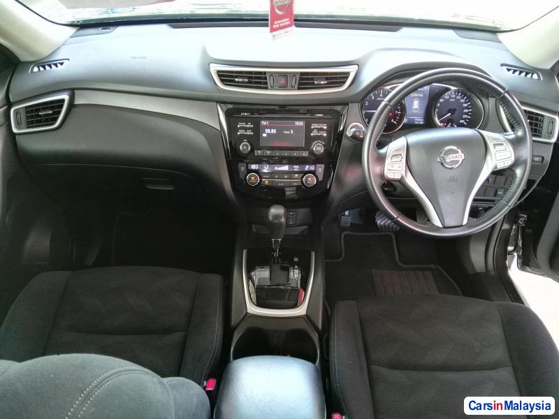 Nissan X-Trail Semi-Automatic 2015 in Kuala Lumpur