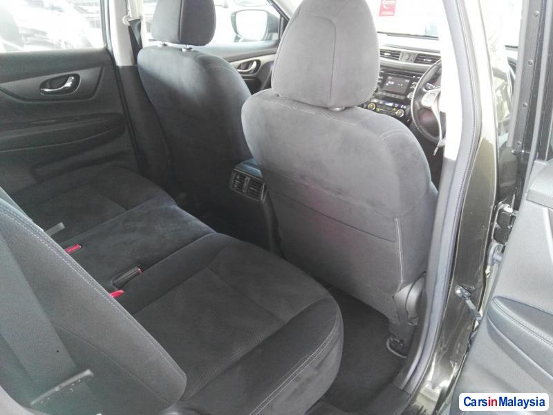 Picture of Nissan X-Trail Semi-Automatic 2015 in Kuala Lumpur