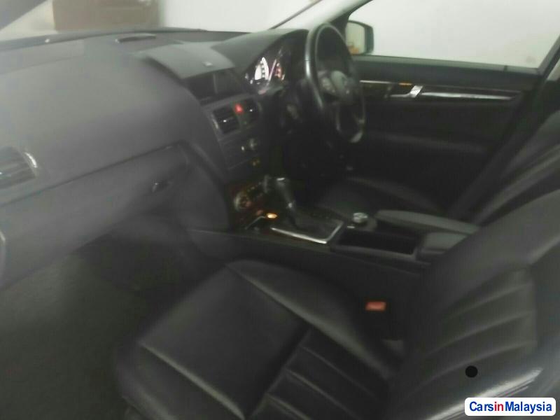 Mercedes Benz 200 Automatic 2010