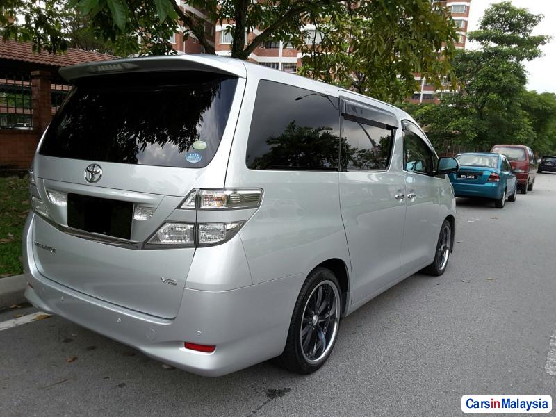 Toyota Vellfire Automatic 2008 - image 6