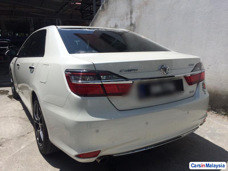 Toyota Camry Automatic 2015 - image 3