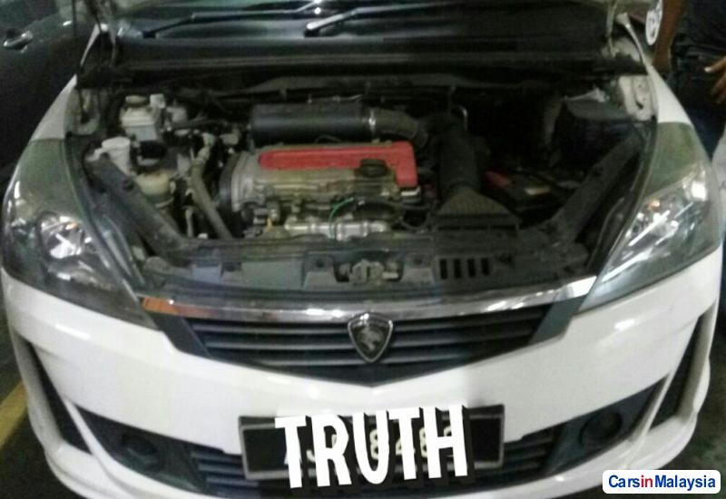 Proton Exora Automatic 2012 - image 2