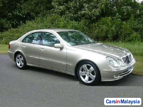 Mercedes Benz E240 Automatic 2006