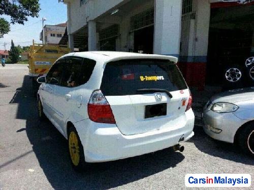 Honda Jazz Automatic 2010 - image 2