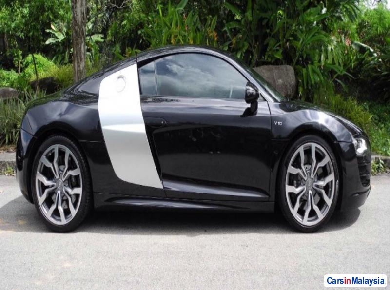 Audi R8 Semi-Automatic 2012 - image 2