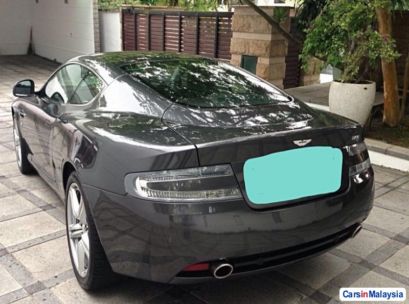 Aston Martin Semi-Automatic 2010 in Kuala Lumpur