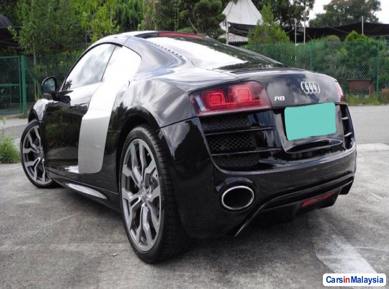 Audi R8 Semi-Automatic 2012 - image 3