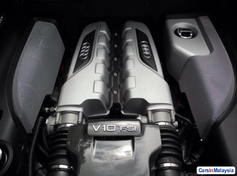 Audi R8 Semi-Automatic 2012 - image 4