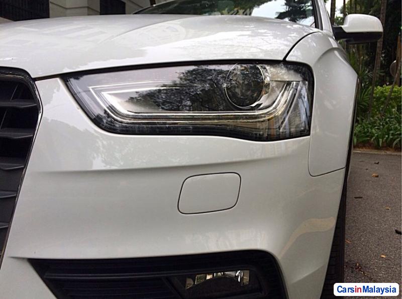 Audi A4 Automatic 2013 - image 5