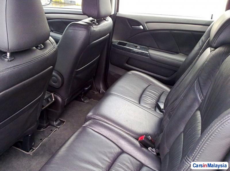 Honda Odyssey Automatic 2011 - image 6