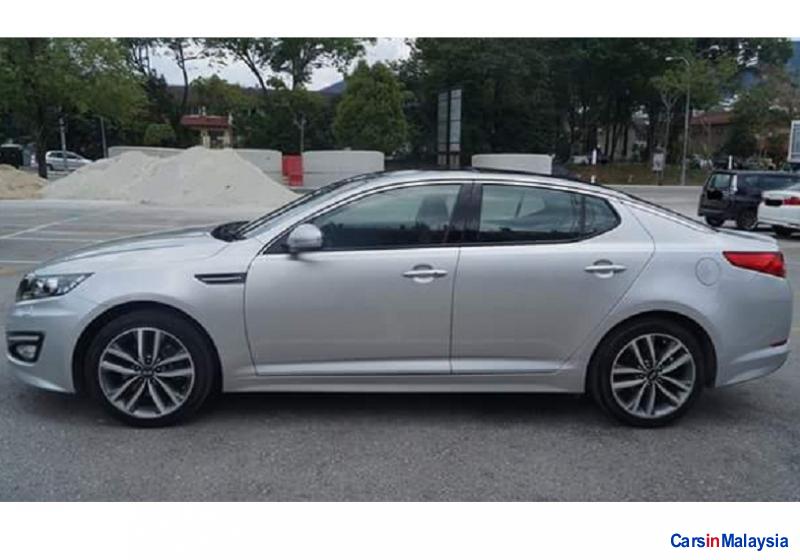 Kia Optima 2.0-LITER LUXURY SEDAN Automatic 2013 - image 10