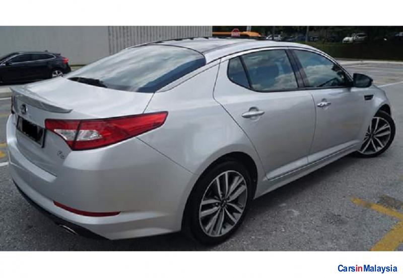 Kia Optima 2.0-LITER LUXURY SEDAN Automatic 2013 - image 11