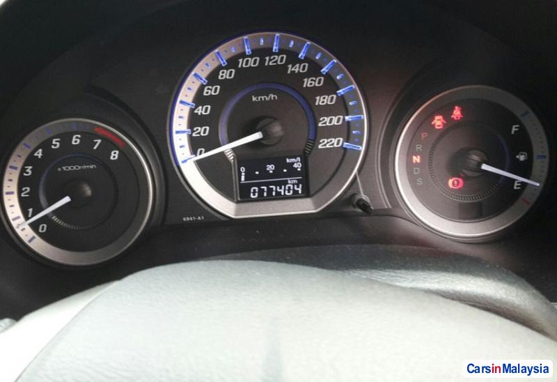 Honda City 1.5-LITER ECONOMY SEDAN Automatic 2012 - image 12