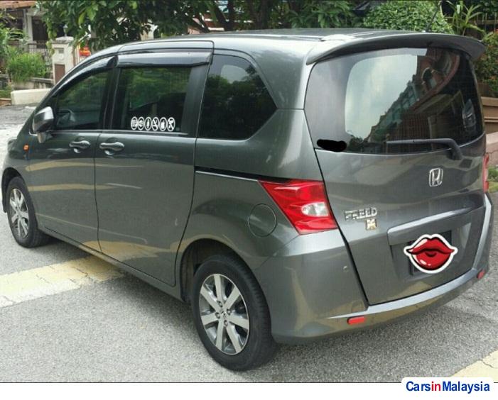 Honda Freed Automatic 2012 - image 1