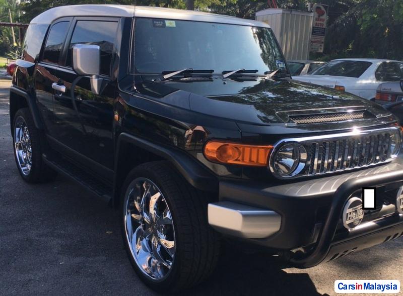 Toyota Fj Cruiser 4 0l A Sambung Bayar Car Continue Loan For