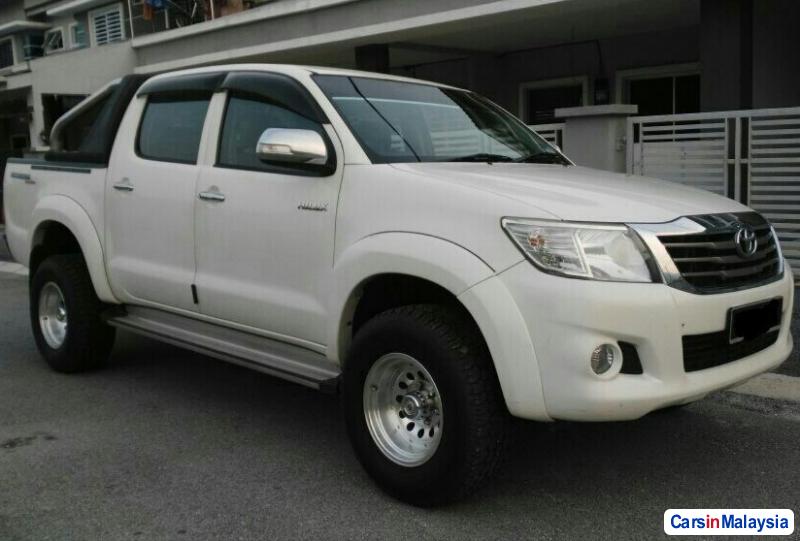 Mitsubishi Triton Automatic 2011 - image 2