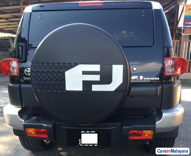 Toyota FJ Cruiser Automatic 2015