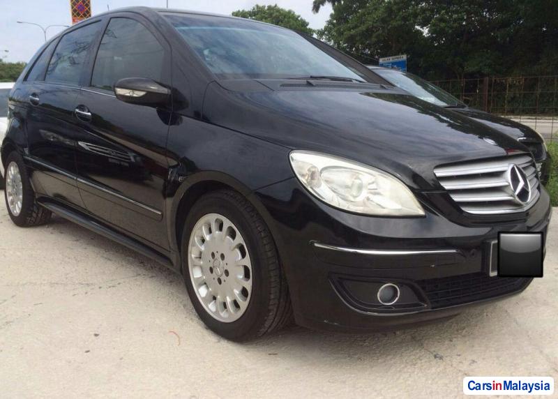 Mercedes Benz B170 1.7-LITER FAMILY MPV Automatic 2008 - image 2