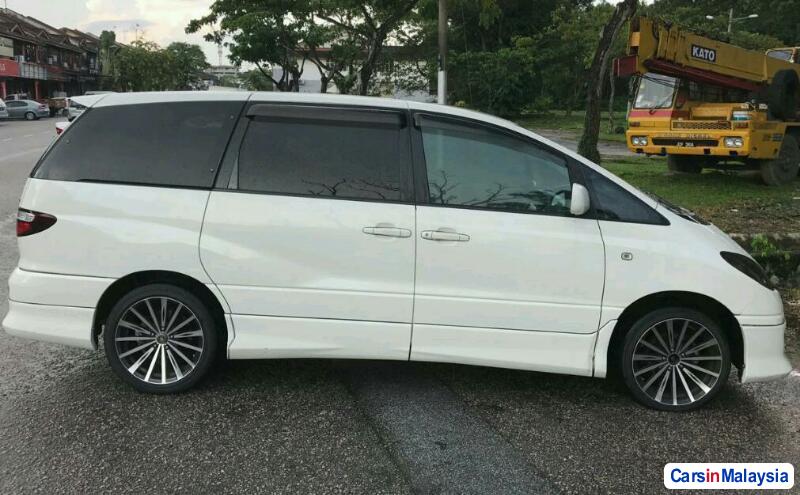 Toyota Estima Automatic 2009 - image 2