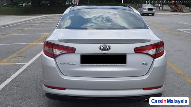 Kia Optima 2.0-LITER LUXURY SEDAN Automatic 2013 - image 4