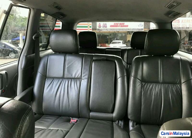 Toyota Estima Automatic 2009 - image 4