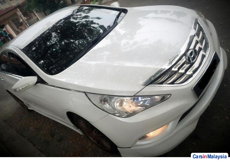 Hyundai Sonata 2.0-LITER LUXURY SEDAN Automatic 2012 - image 5
