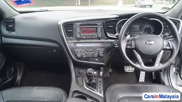 Kia Optima 2.0-LITER LUXURY SEDAN Automatic 2013 - image 5