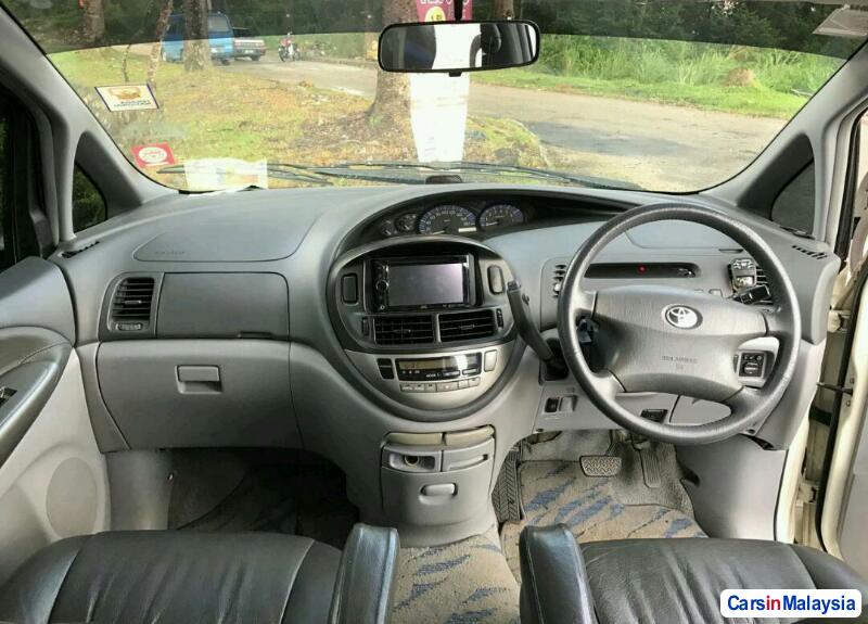 Toyota Estima Automatic 2009 - image 5