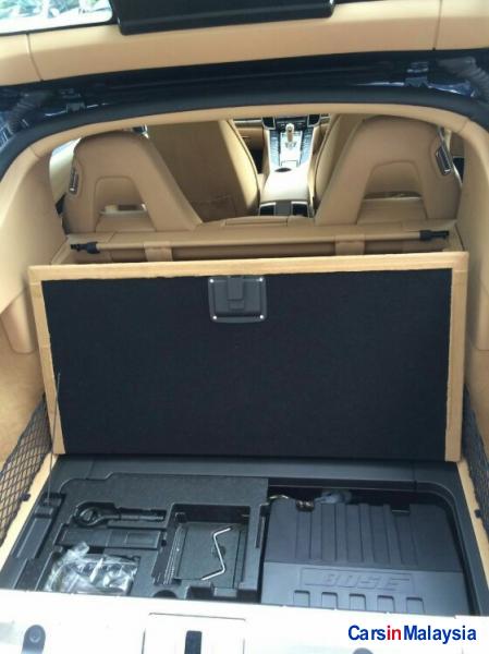 Porsche Panamera 4.8-LITER LUXURY SUPER SPORT CAR Automatic 2015 - image 6